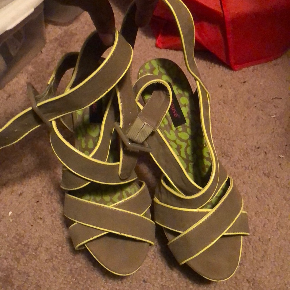 Dollhouse platform heels